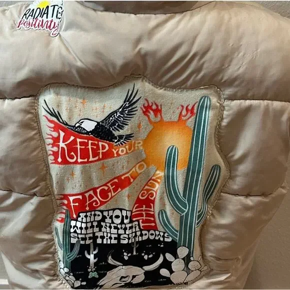 Camping Beige Puffer Vest MEDIUM Radiate Positivity Desert Tailgate Unique Crop - Picture 2 of 8